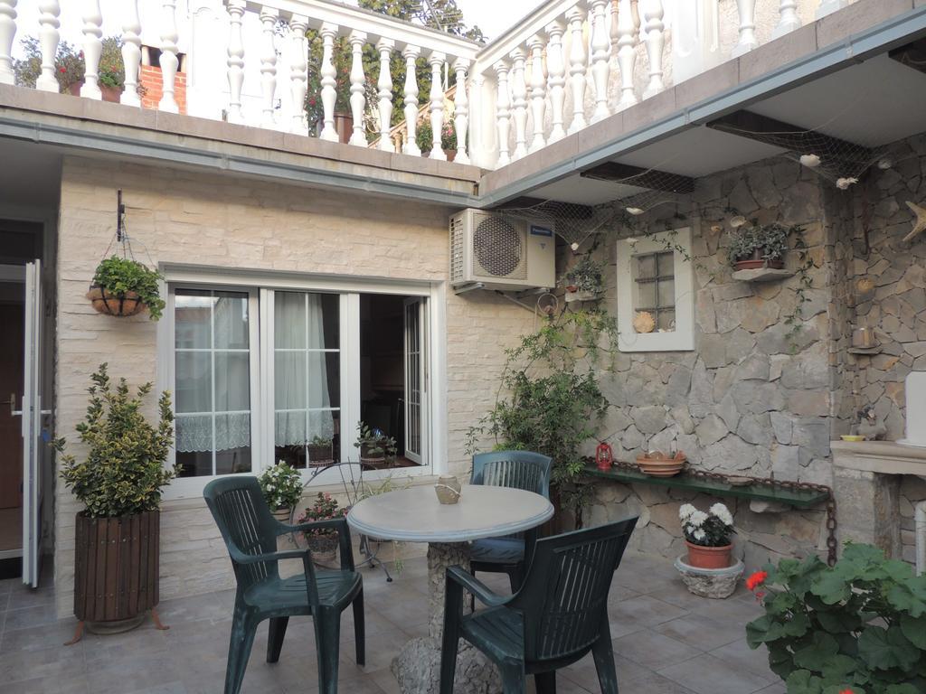 Apartment In Novi Vinodolski 15274 Povile Exterior foto