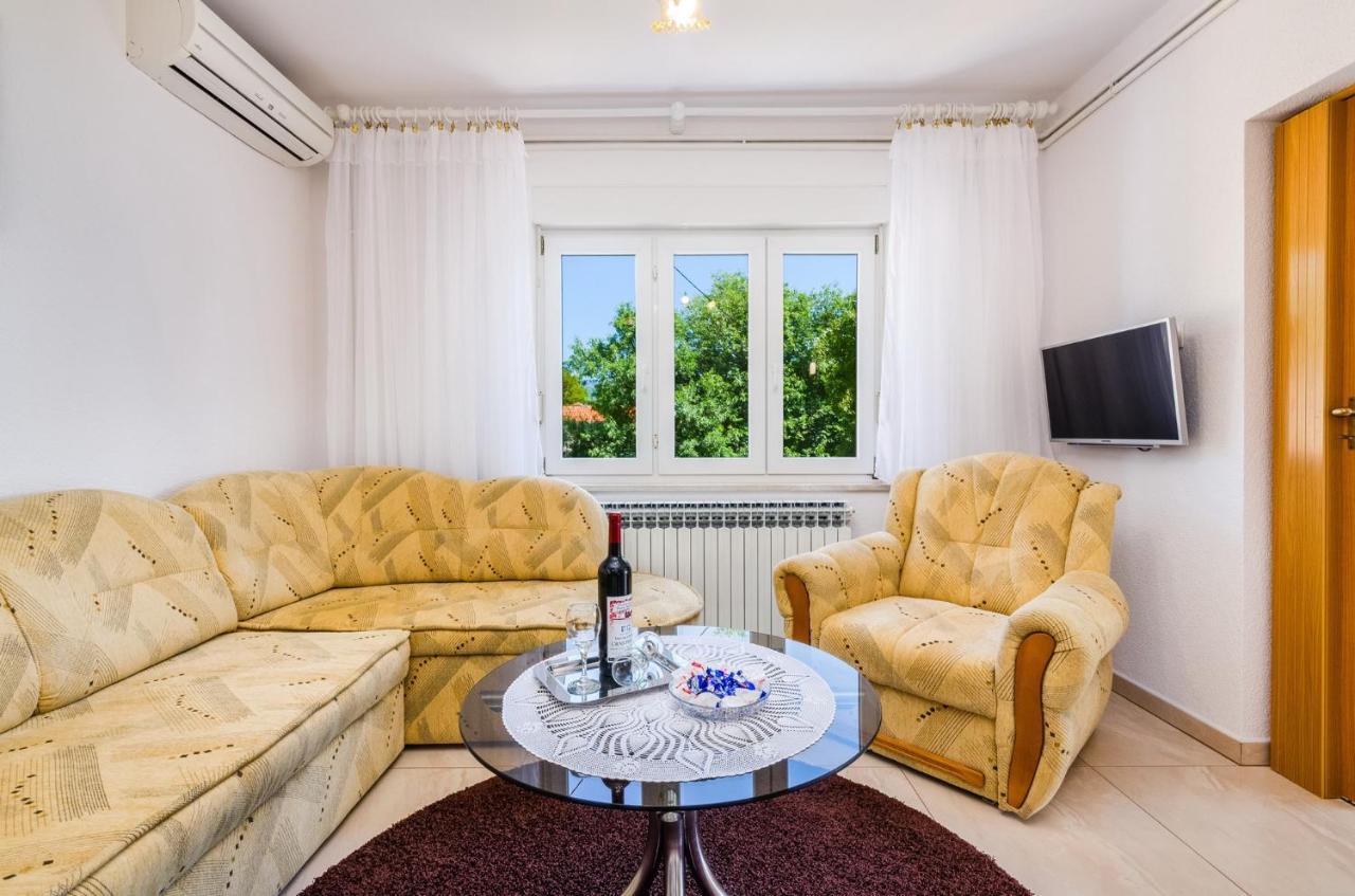 Apartment In Novi Vinodolski 15274 Povile Exterior foto