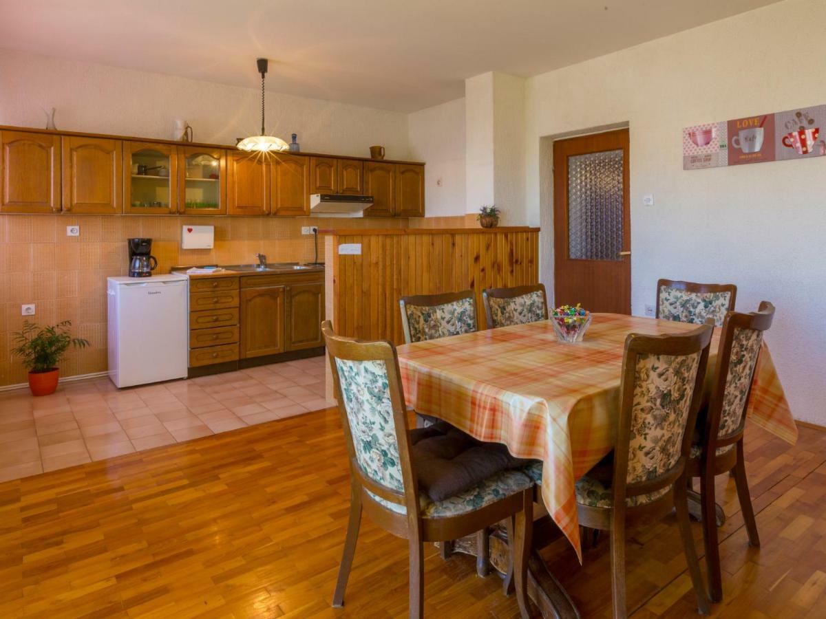 Apartment In Novi Vinodolski 15274 Povile Exterior foto